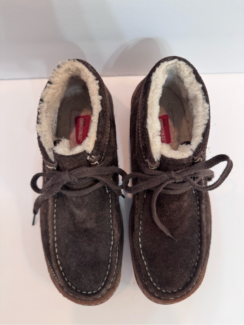 Women’s Clark’s Originals Wallace Dark Brown Suede Leather Sz 7 Fur-Lined Bootie - Picture 5 of 9